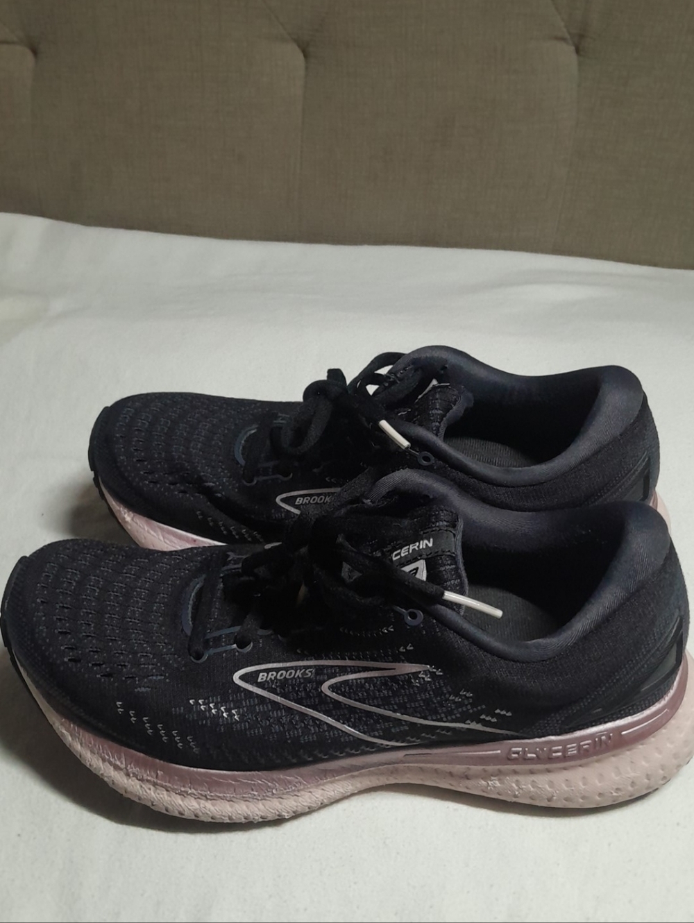 Brooks Women's Black and Pink Running Shoes